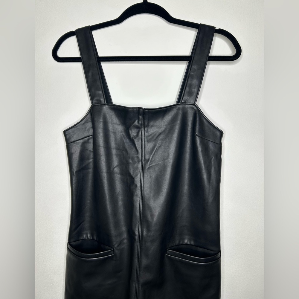 Abercrombie & Fitch Black Faux Leather Front Pocket Mini Shift Dress - Picture 6 of 12